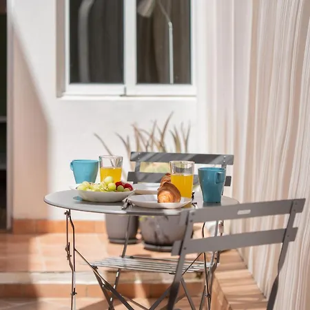 Modern 2bdr House In By Lovelystay * Quarteira