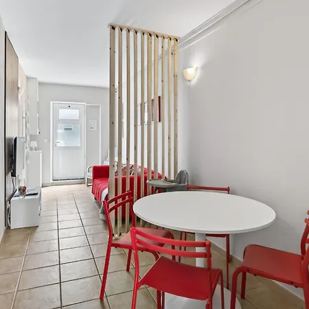 Apartamento Modern 2bdr House In By Lovelystay *