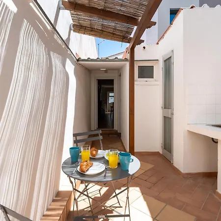 Apartamento Modern 2bdr House In By Lovelystay Quarteira