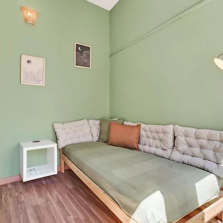 Apartamento Modern 2bdr House In By Lovelystay